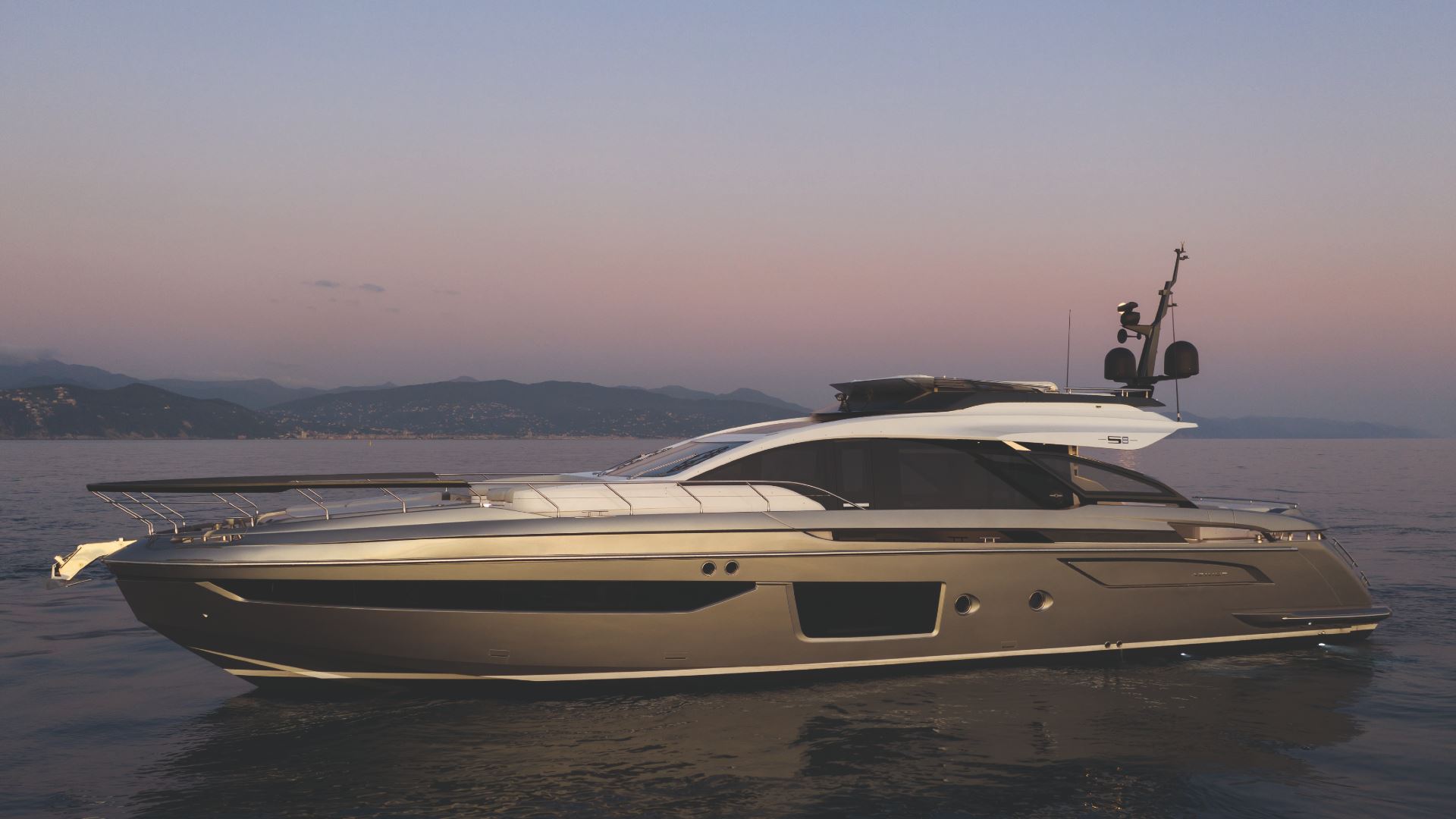 Azimut S8 • Azimut Yachts